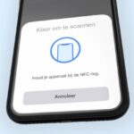 Near Field Communication (NFC) - это беспроводная технология, обеспечивающая связь между устройствами, находящимися в непосредственной близости друг от друга. Это технология беспроводной связи малого радиуса действия, которая работает на частоте 13,56 МГц и может передавать данные на расстояние до 10 сантиметров. Технология широко используется для бесконтактных платежей, контроля доступа и передачи данных между устройствами. В этой статье мы обсудим, что такое модуль NFC, кто его изобрел, как он работает и насколько безопасно его использование.