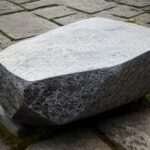 Камни образовались в результате различных геологических процессов, которые происходили на протяжении миллионов лет. Существует несколько способов образования камней. Вот некоторые из них: