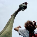 Вот четыре причины, по которым лохнесское чудовище, как и ходячая мумия или воющий оборотень, является вымышленным существом. Во-первых, крупное животное, дышащее воздухом, должно было бы часто всплывать на поверхность. Это означает, что его видело бы гораздо больше людей.